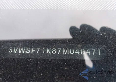 2007 Volkswagen Jetta 2.5 z USA, uszkodzony, nr VIN 3VWSF71K87M046471